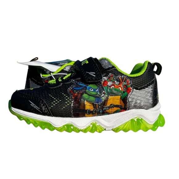 Nickelodeon Ninja Turtle Light up Sneakers - Picture 2 of 6